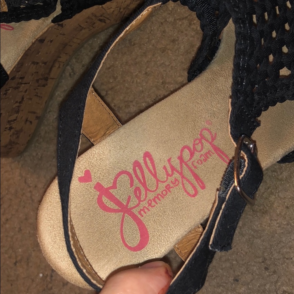 Sandals - Picture 3 of 3